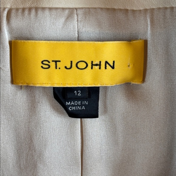 St. John leather vest - Picture 2 of 9